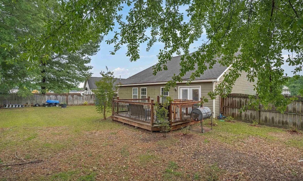 Building Photo - 946 Farnsworth Dr