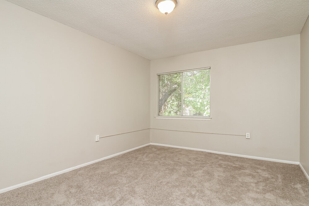 Building Photo - 6803 Highland Bluffs