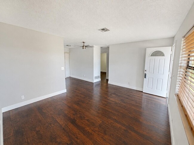 Building Photo - 2821 Duke Ln