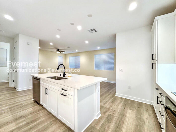 Building Photo - 29564 Monarch Rd