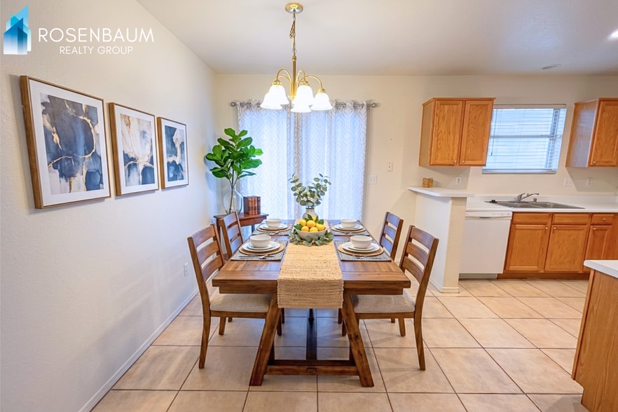 Building Photo - Charming 2-bedrooms, 2-baths duplex nestled in the heart of Prescott Valley!