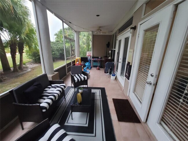 Building Photo - 1727 St Tropez Ct