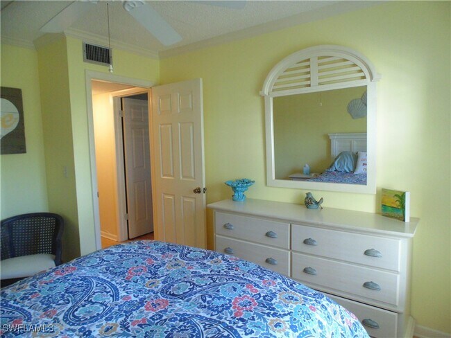 Building Photo - 5441 Peppertree Dr