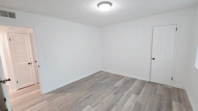 Building Photo - Monetta Apartments