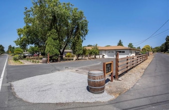 Building Photo - 537 Mountain View Ave