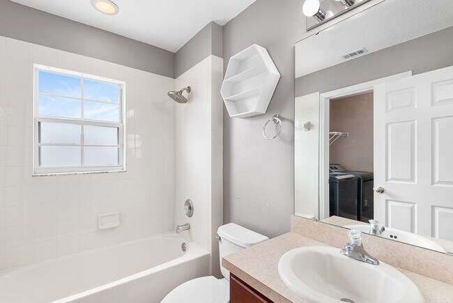 Building Photo - 10077 Moorshire Cir