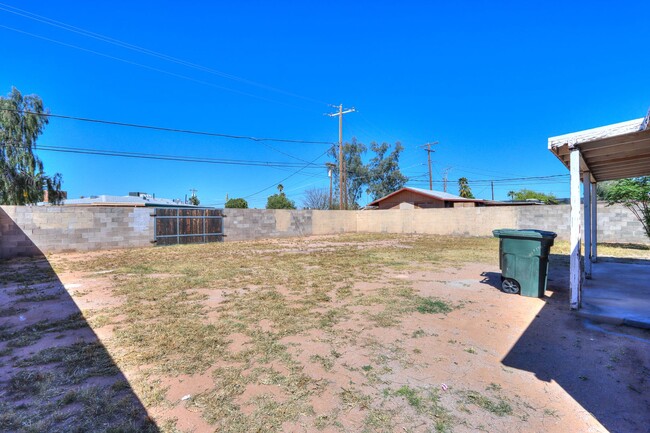 Building Photo - Newly remodeled 4 Bedroom in Casa Grande