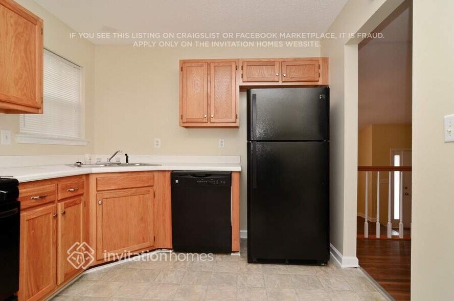 Building Photo - 124 Woodmill Ct