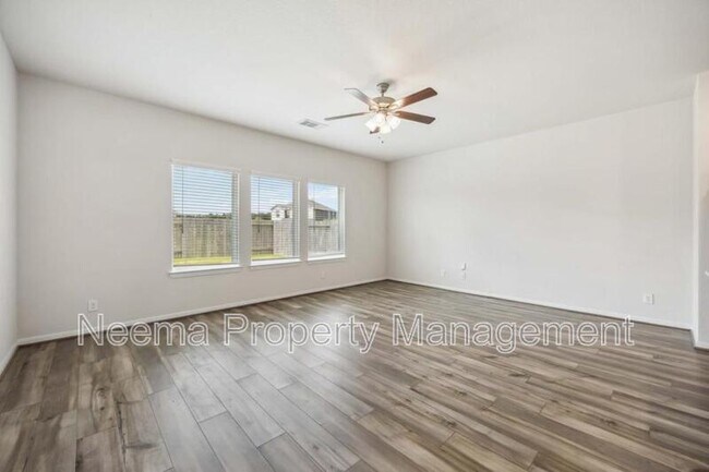 Building Photo - 20983 New Proper Dr