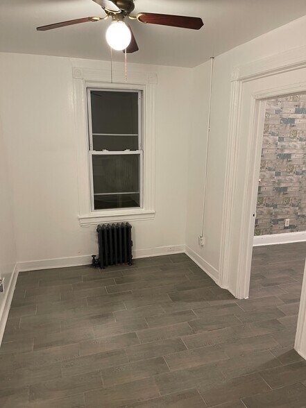 Building Photo - 42 McAdoo Ave