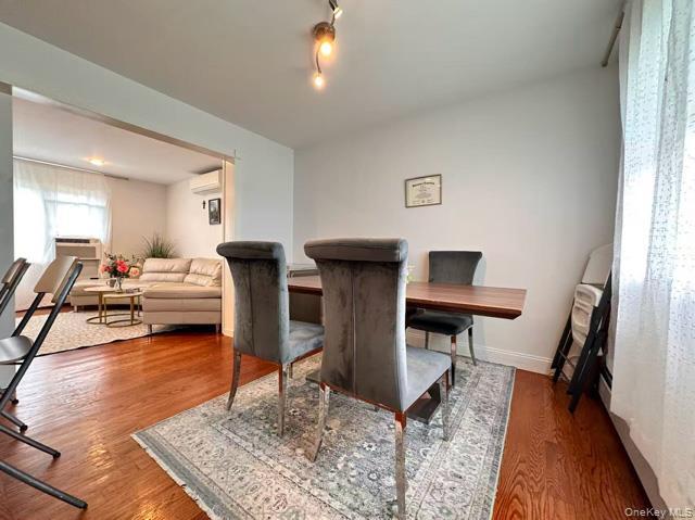 Building Photo - 133 Railroad Ave