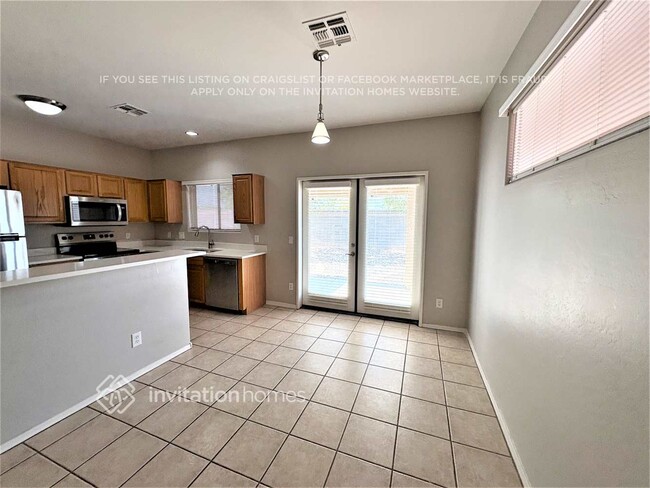 Building Photo - 6367 W Pontiac Dr