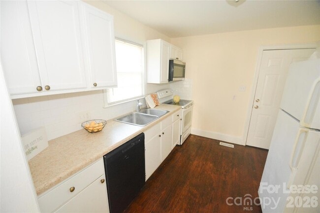 Building Photo - 1424 Kennon St