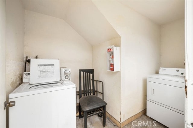 Building Photo - 1004 E Garfield Ave