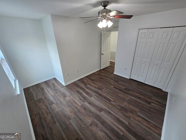 Building Photo - 110 Pine Bluff Blvd W