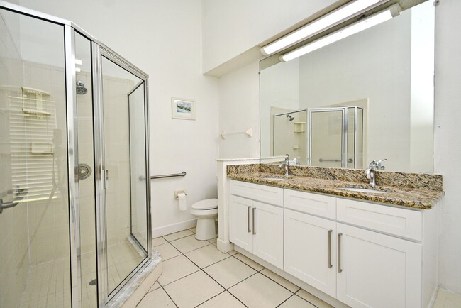 Building Photo - 1,850 Sq Ft 3-Bed, 2-Bath Orlando Home – Lawn Care Included & Fully Updated!