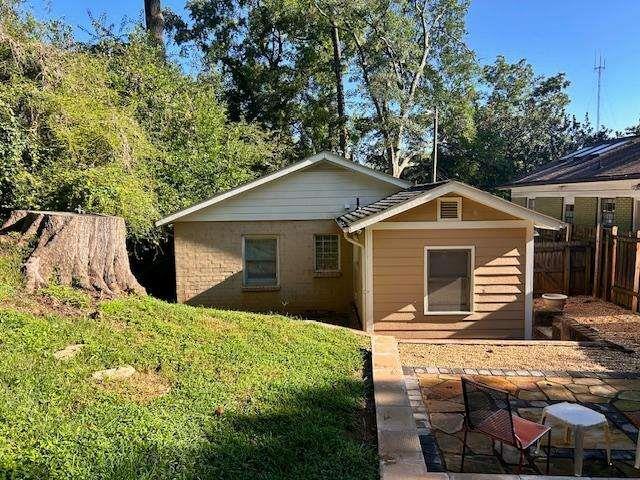 Building Photo - 695 United Ave SE