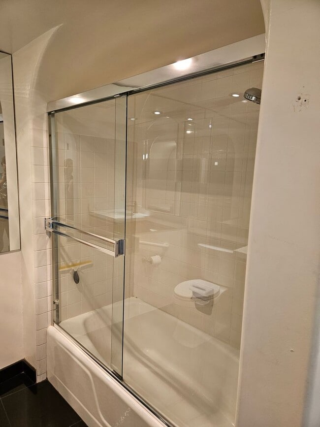 Building Photo - Live at Le Rondelet - Two Bedrooms and Views!