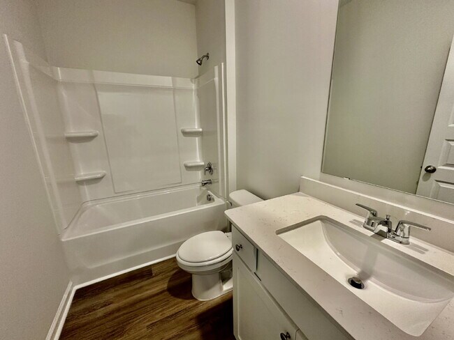 Building Photo - Four Bedroom Single Level Home in the Retreat at East Argent!