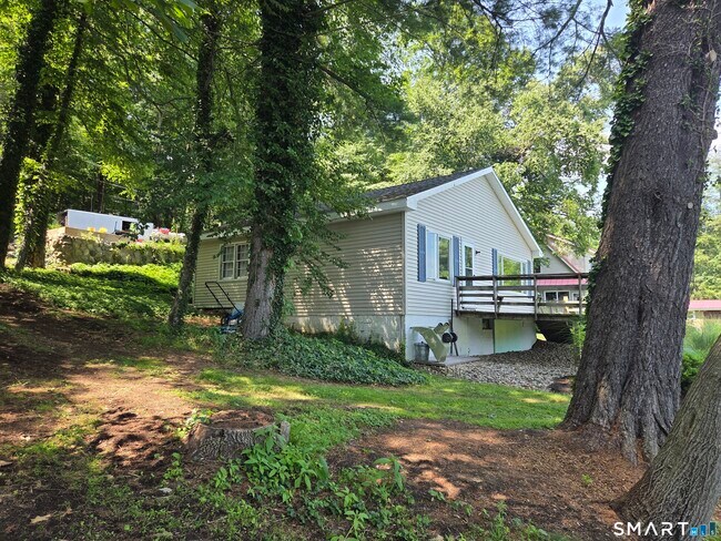 Building Photo - 50 Beach Dr
