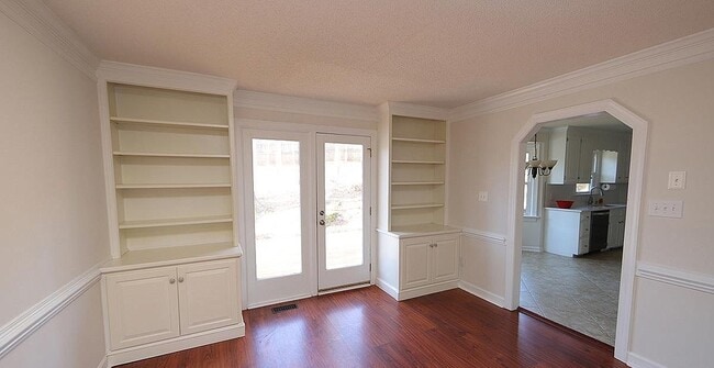 Building Photo - 112 Aborfield Ct