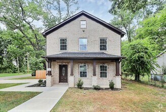 Building Photo - Stunning 3BD/2.5BA Home in Charlotte!