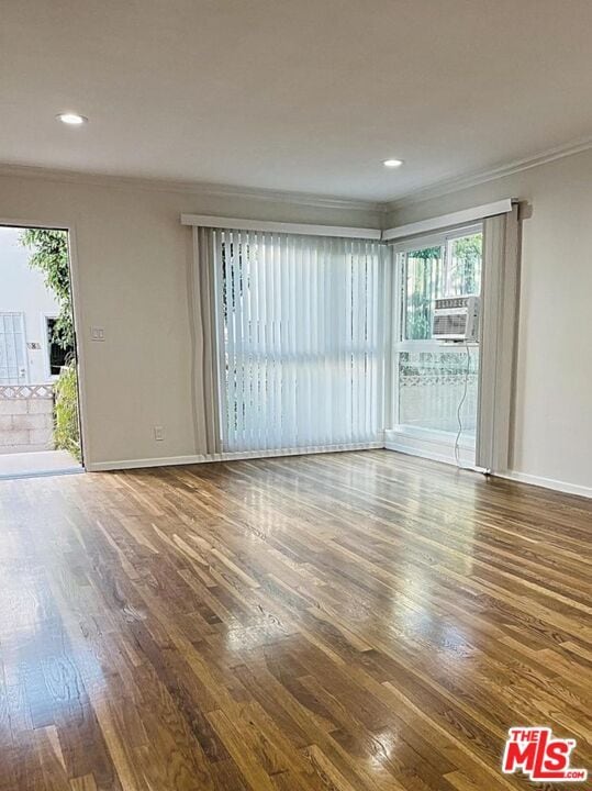 Building Photo - 1438 S Barrington Ave