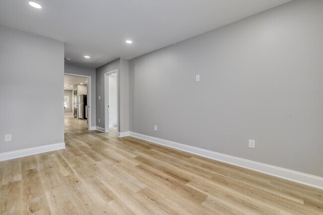 Building Photo - 1709 Edmondson Ave