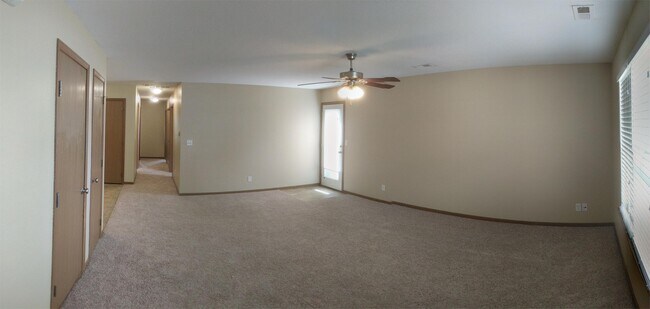 Building Photo - 901 Fall Mdw Ln