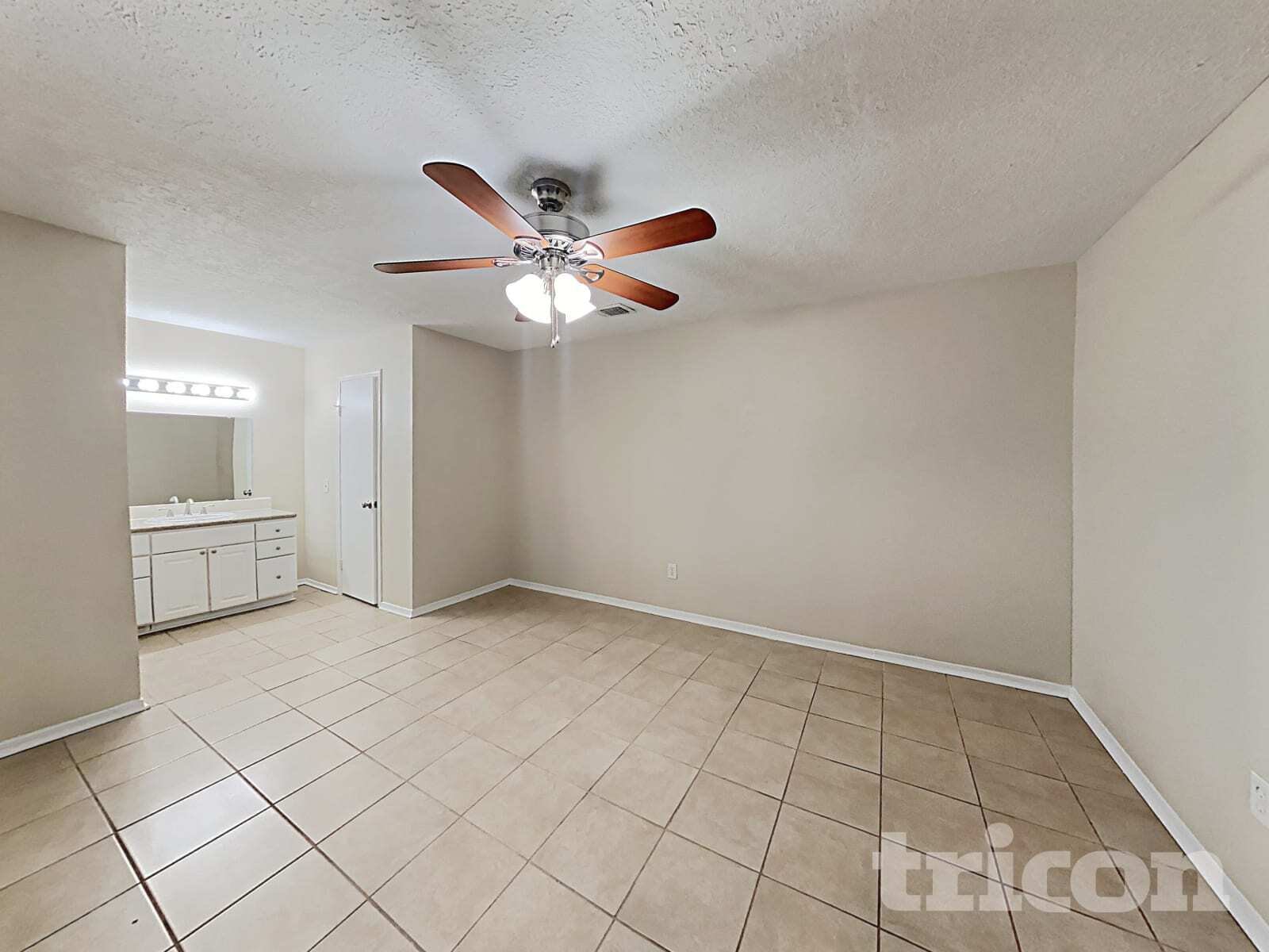 Building Photo - 20118 Misty Pines Dr