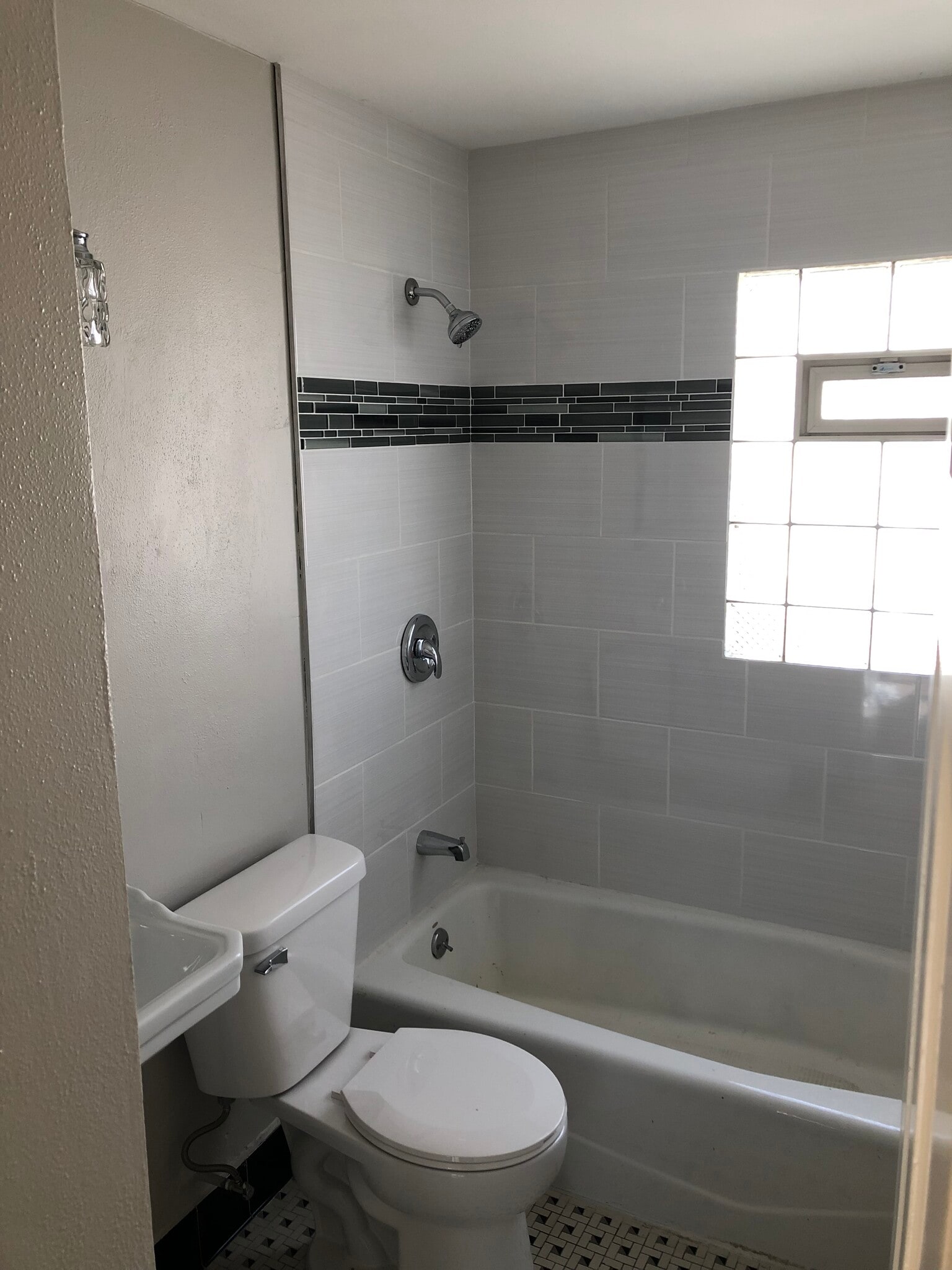 Building Photo - 3306 S 7th St