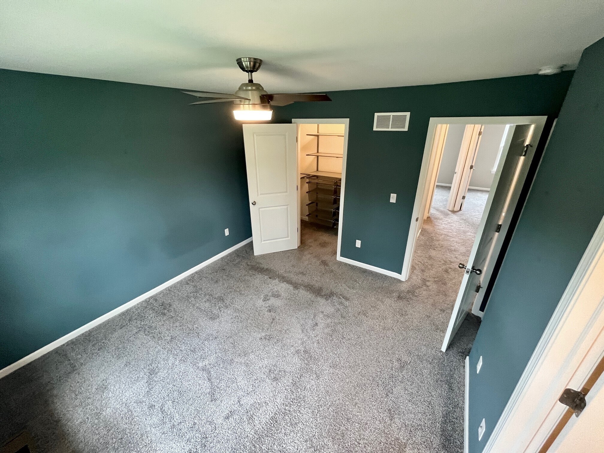 Master Bedroom - 587 Parkside Way