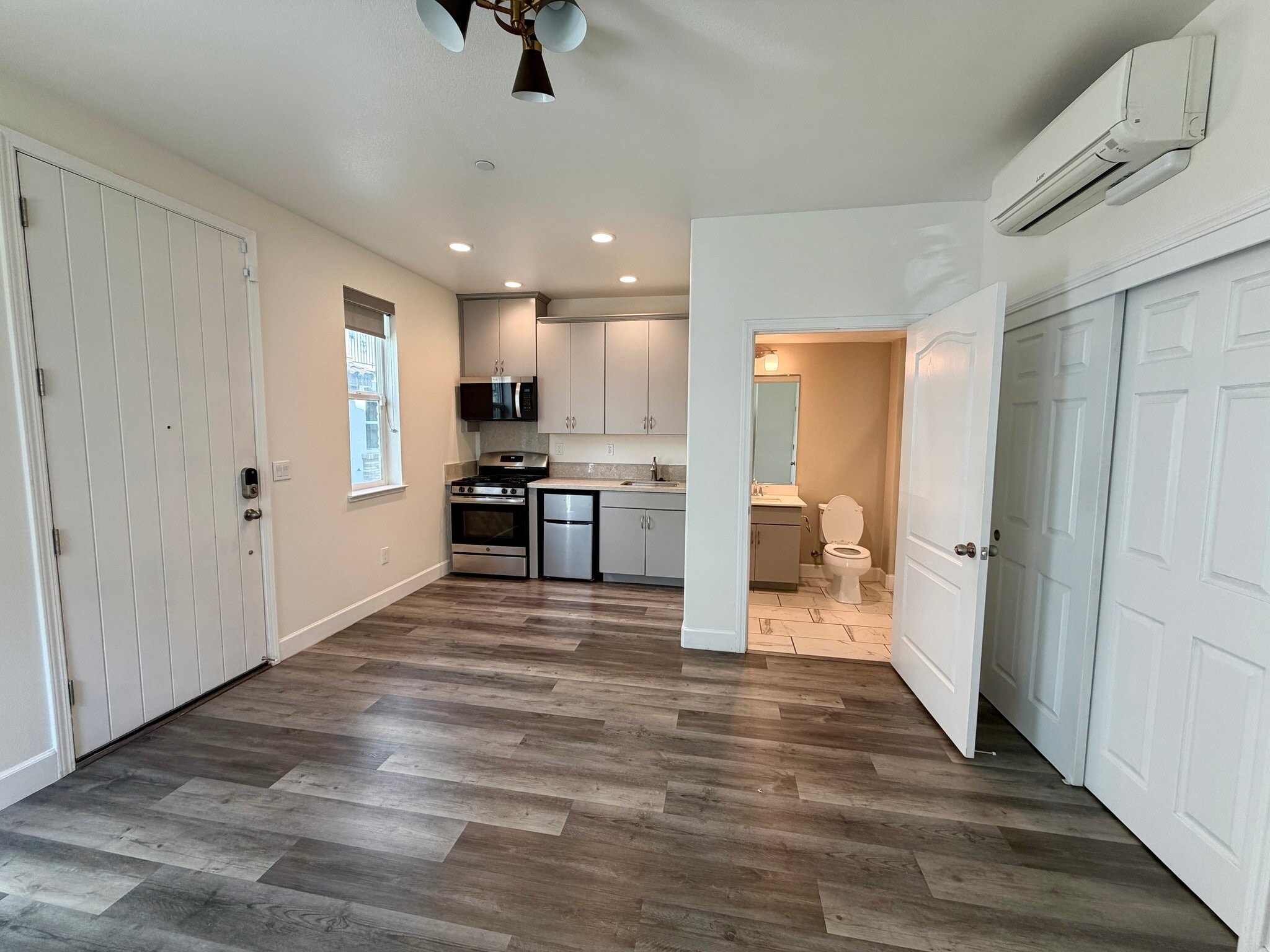 Building Photo - 2733 Sorano Ct