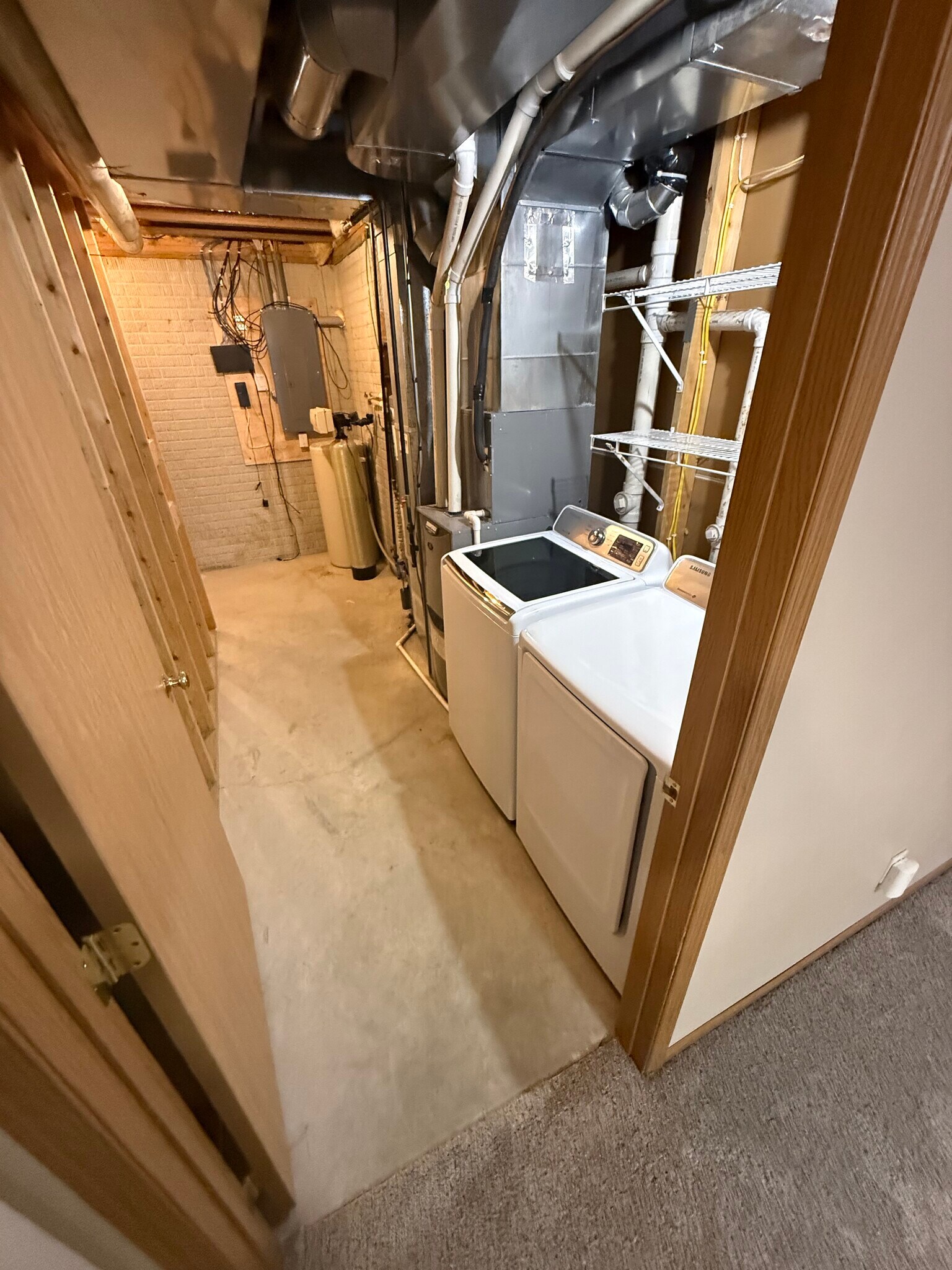 Building Photo - 4637 Twain St