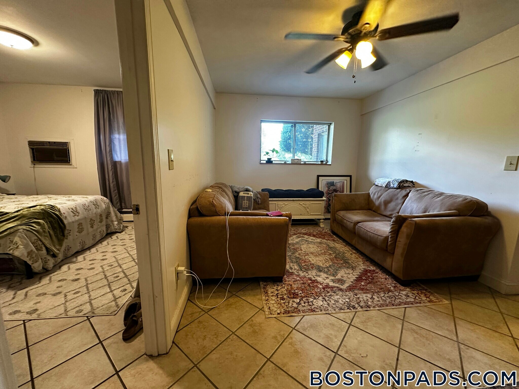 Building Photo - 140 Kenrick St