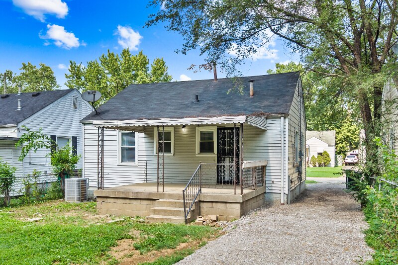 Building Photo - 1620 Phyllis Ave