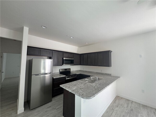 Building Photo - 2076 Swanson Ave