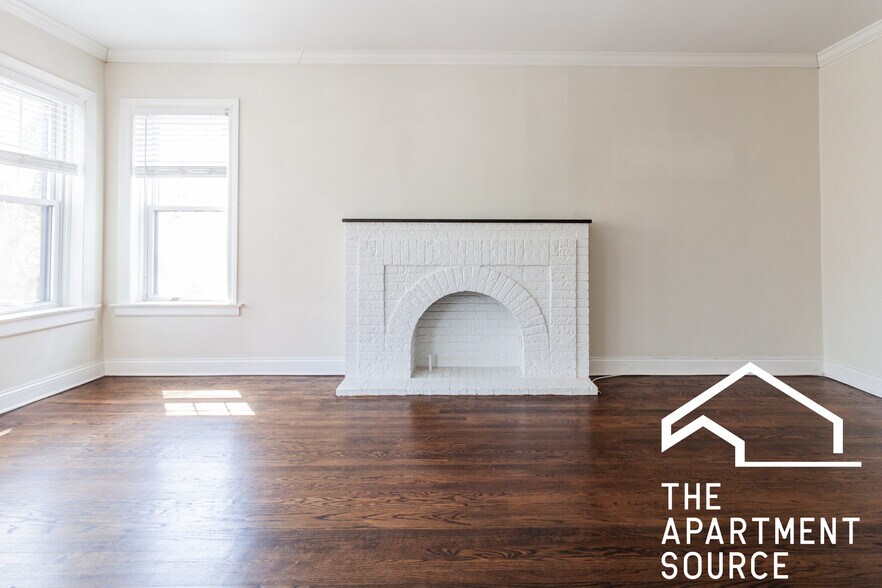 Building Photo - 1132 Maple Ave