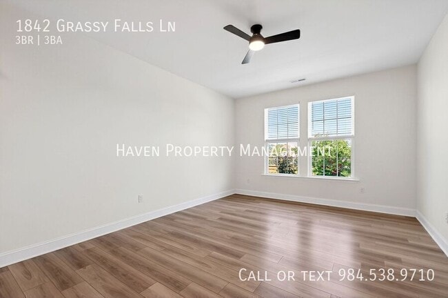Building Photo - 1842 Grassy Falls Ln