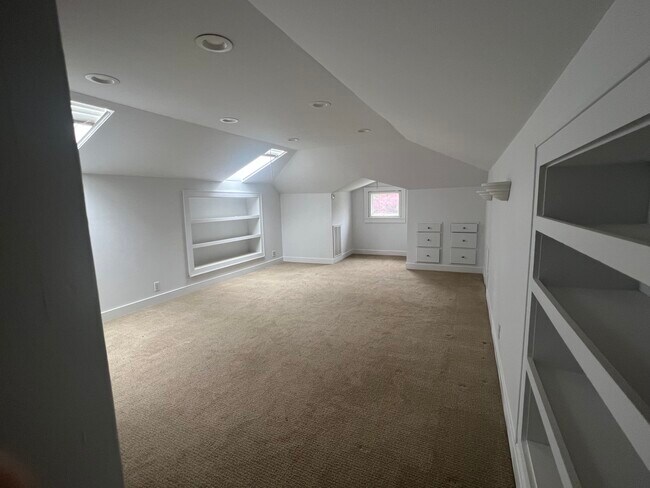 Primary Photo - 3S270 Williams Rd