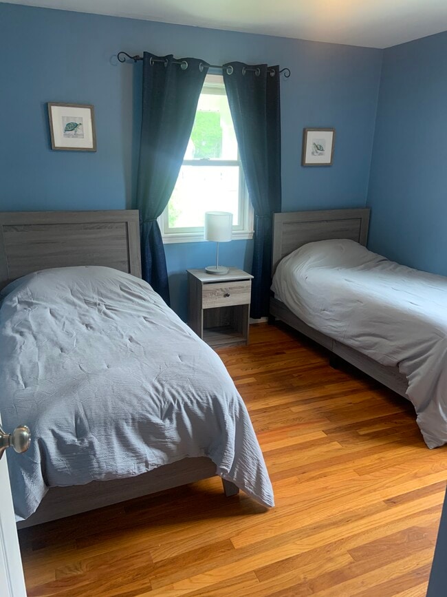 Building Photo - 82 Wagon Wheel Trl