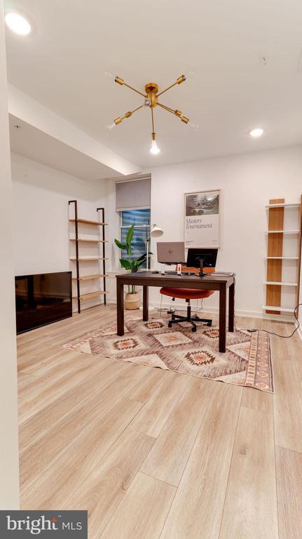 Building Photo - 1206 N Orianna St