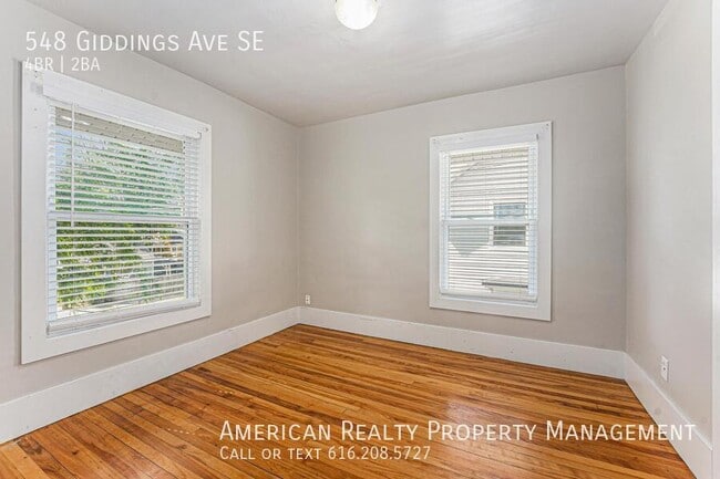 Building Photo - 548 Giddings Ave SE