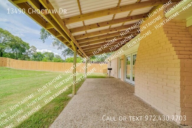 Building Photo - 13490 Choctaw Dr