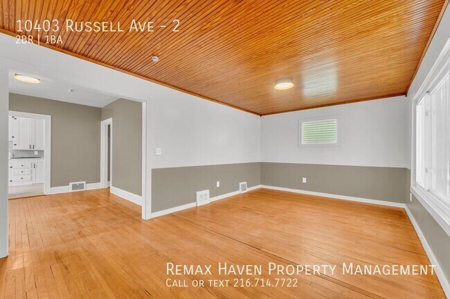 Building Photo - 10403 Russell Ave