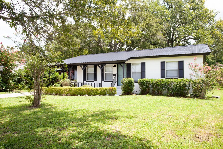 Building Photo - 1321 Stimson St