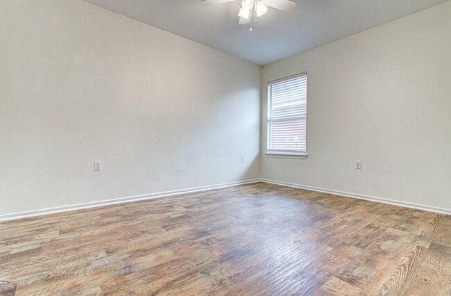 Building Photo - 7505 Aspen Brook Dr