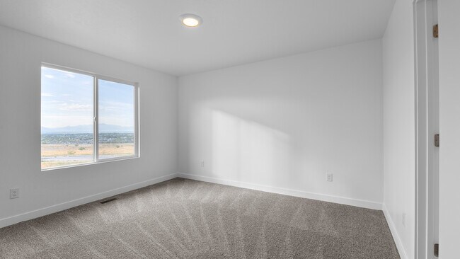 Building Photo - 4550 Horton Wy