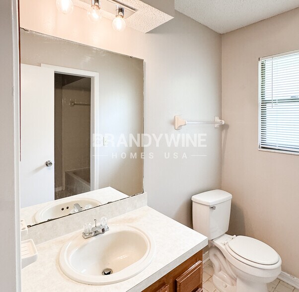 Building Photo - 8155 Crosswind Rd