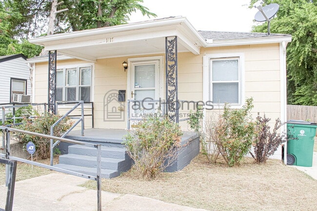 Building Photo - 1417 NW 95th St
